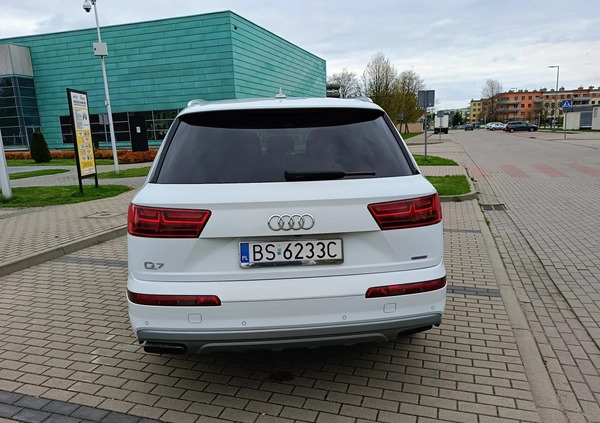 Audi Q7 cena 139000 przebieg: 170000, rok produkcji 2017 z Suwałki małe 154